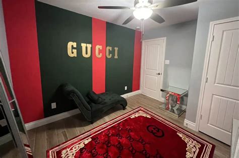 12 Fancy Gucci Themed Party Ideas .